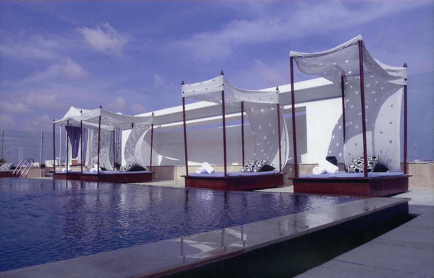 The Park Chennai Hotel Facilități foto The pool at the Park